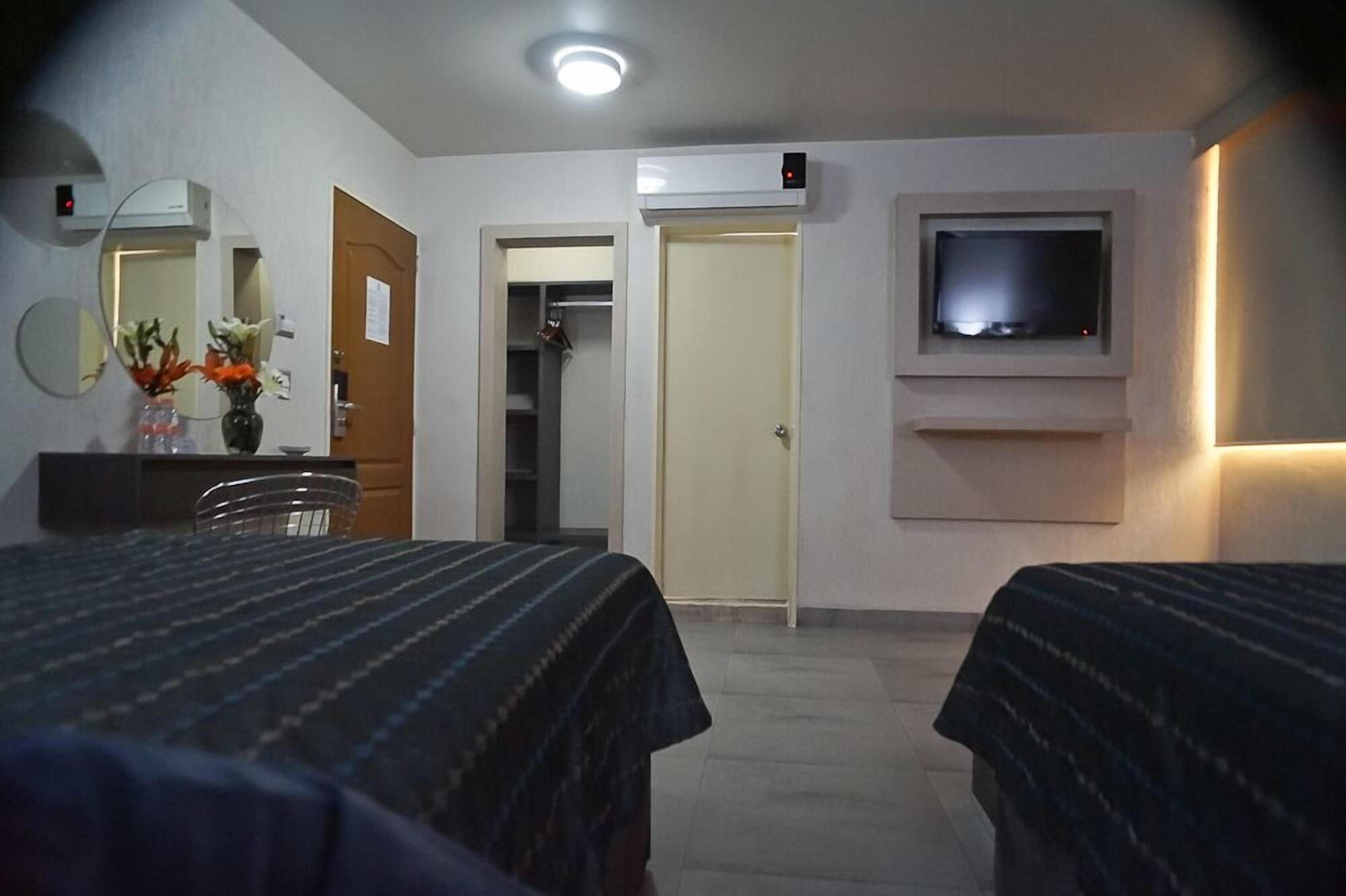Hotel Expo Abastos Гвадалахара Екстер'єр фото