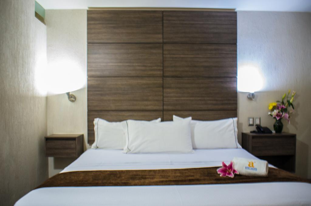 Hotel Expo Abastos Гвадалахара Екстер'єр фото